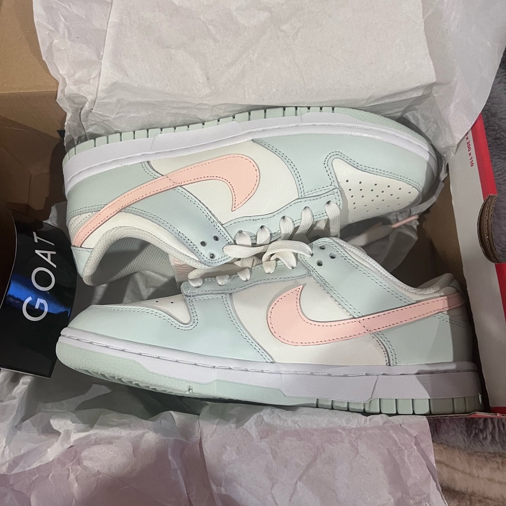 Nike dunk lo sail/crimson tint- barely green